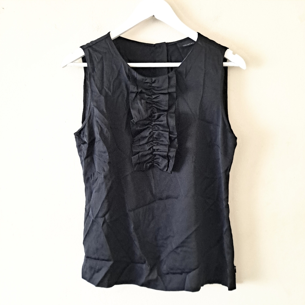Semantiks Black Crewneck Ruffle Sleeveless Top - S